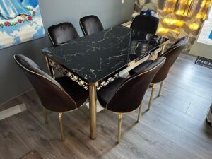 Ries Dining Table