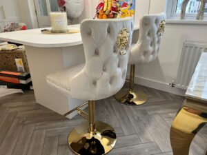 Lion Ring Baar Stools